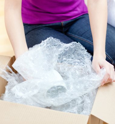 이삿짐 옮기는 이미지